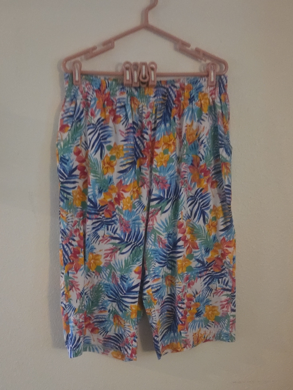 Women Within Tropical Floral Elastic Waist Shorts - Multicolor